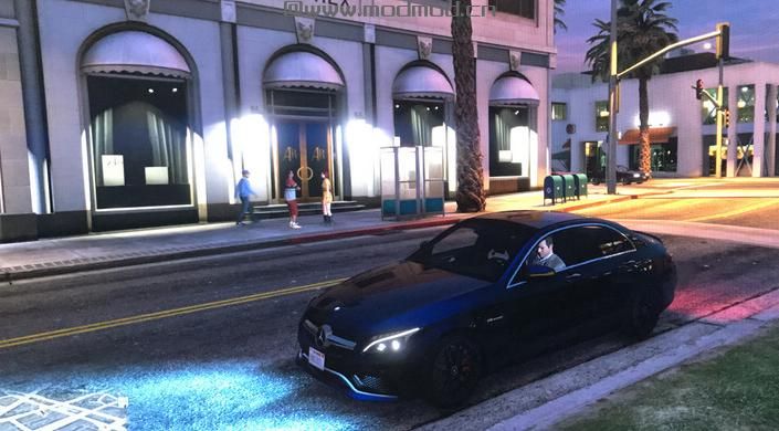 侠盗猎车5奔驰AMG新款C63S轿跑MOD下载