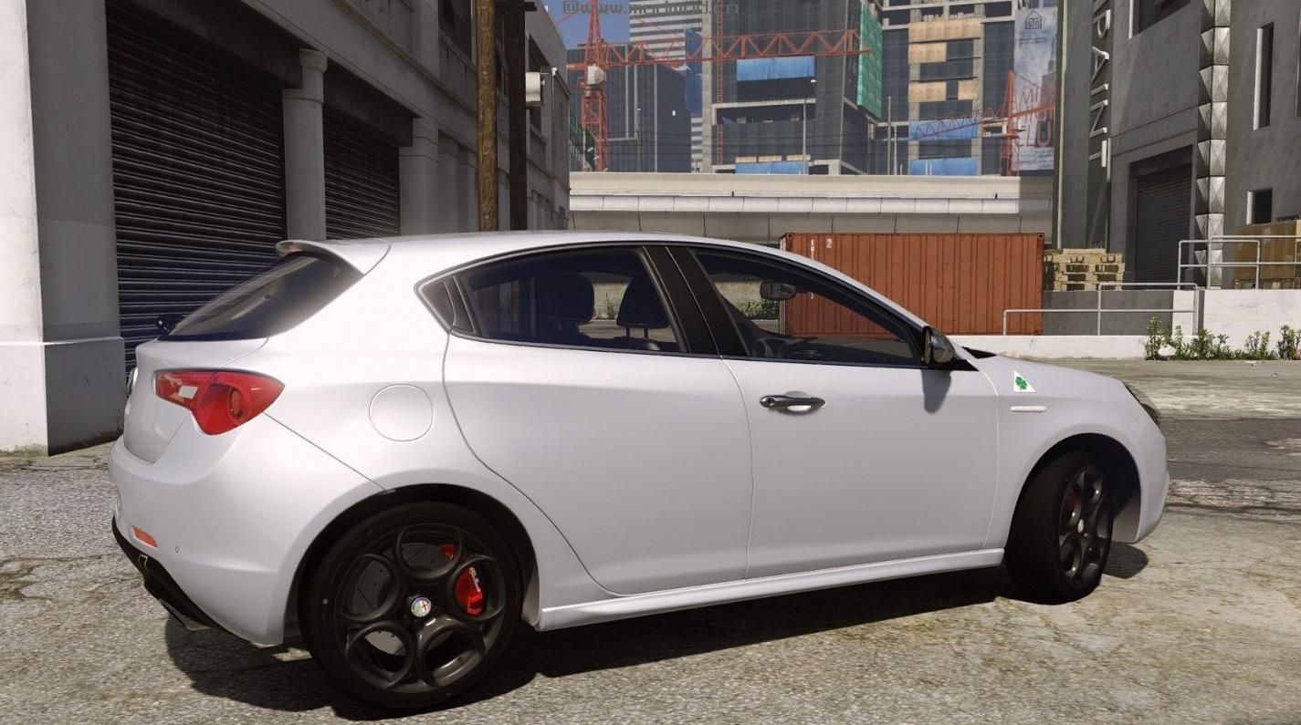 侠盗猎车手5MOD Alfa Romeo Giulietta Quadrifoglio Verde [附加/替换]