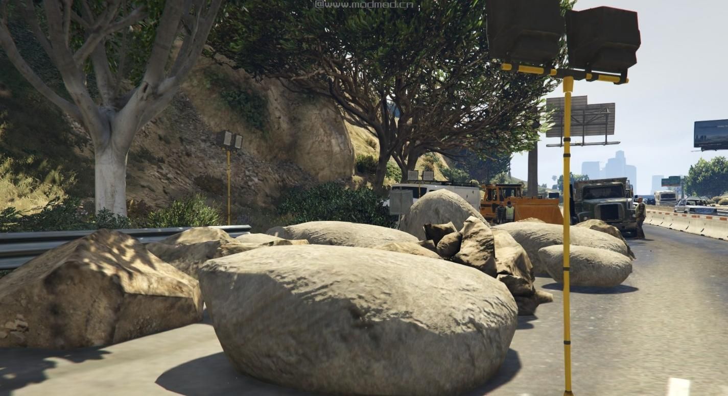 侠盗猎车手5MOD  Road Work (+ Animations)