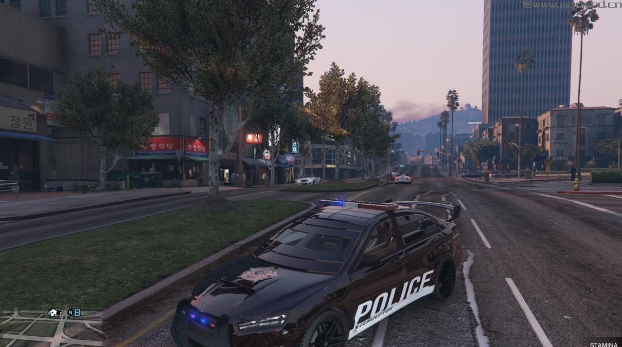 侠盗猎车手5MOD kuruma blind&eacute;e police
