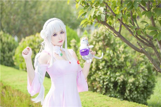 气质女主艾米莉亚 纯净善良的气质让人忘不掉,cosplay,二次元