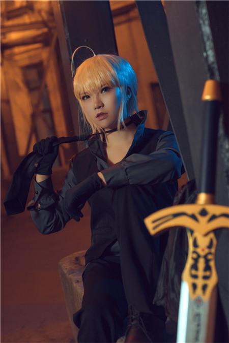 FateZero黑西装saber,cosplay,二次元
