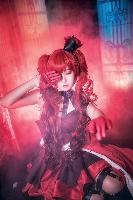 《爱丽丝漫游仙境》红心女王手办版,cosplay,二次元