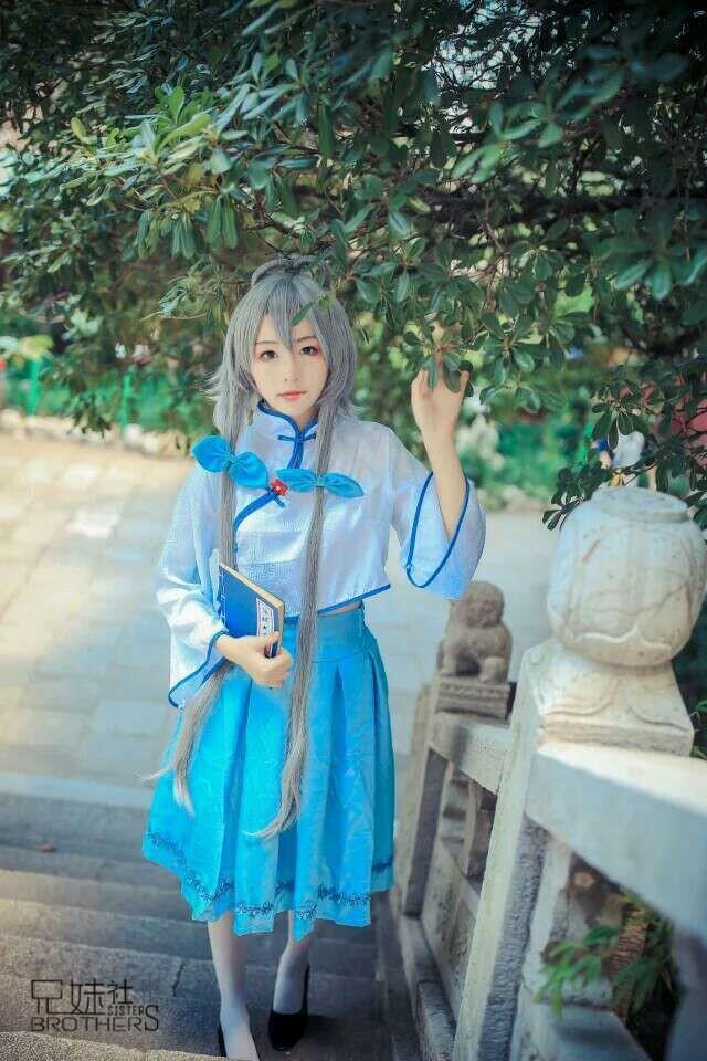 洛城书苑洛天依Cosplay,cosplay,二次元