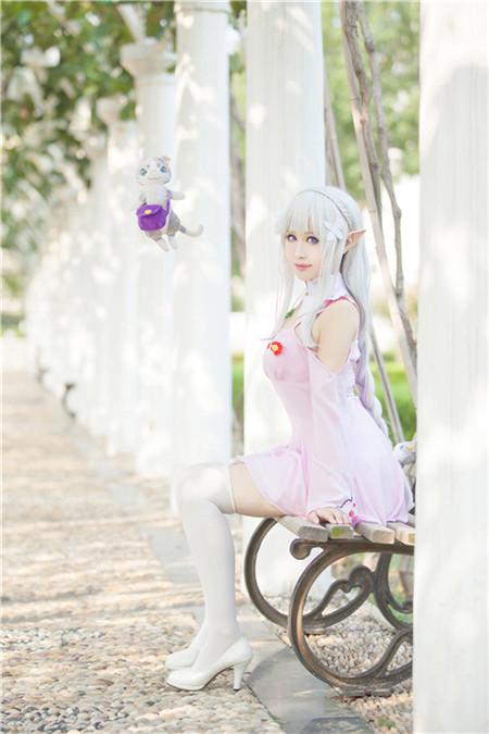 气质女主艾米莉亚 纯净善良的气质让人忘不掉,cosplay,二次元