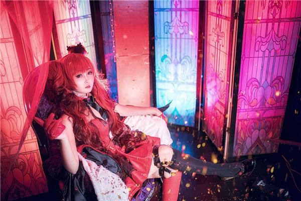 《爱丽丝漫游仙境》红心女王手办版,cosplay,二次元