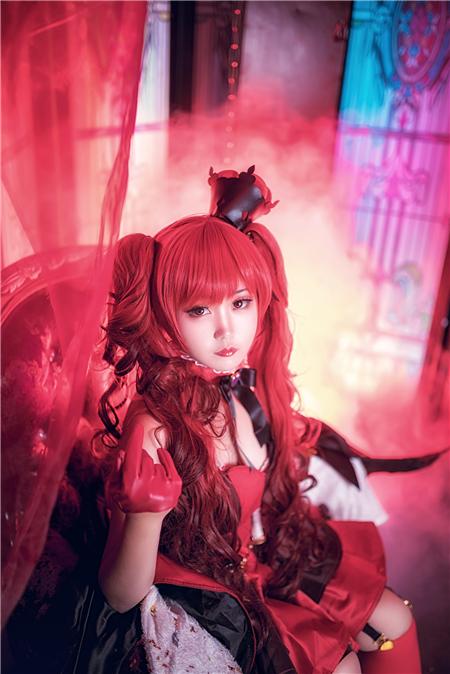 《爱丽丝漫游仙境》红心女王手办版,cosplay,二次元