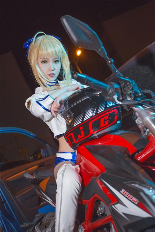 《FATE》赛车娘sabercosplay