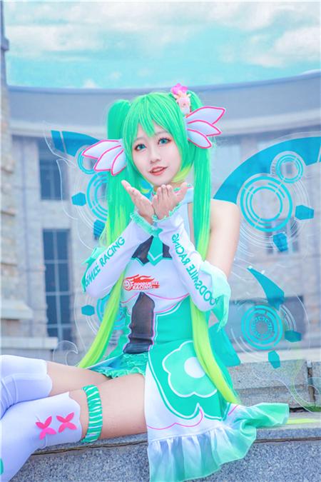 《Vsinger》赛车初音cosplay