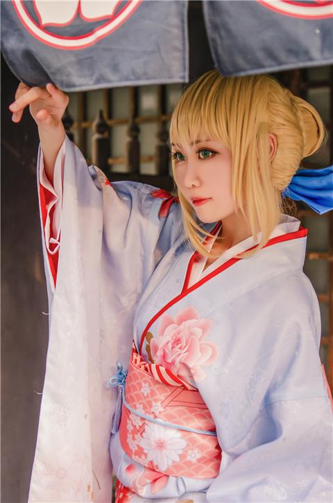 《FATE》saber手办和服cosplay