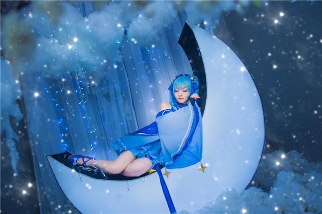 《Vsinger》初音未来 星与雪的公主cosplay,cosplay图片,二次元图片