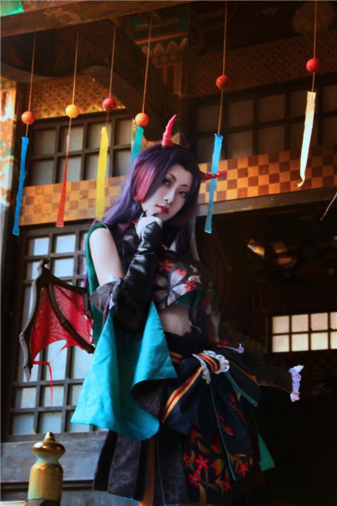 阴阳师吸血姬紫裘碧染皮肤cosplay,cosplay图片,二次元图片