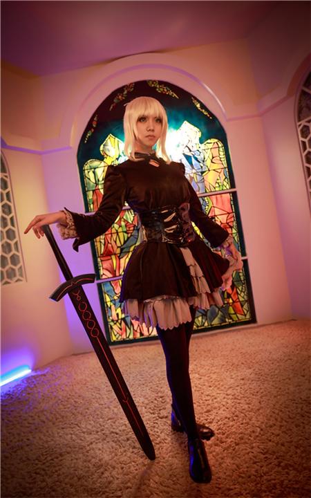 《Fate》黑saber 洋装cosplay,cosplay图片,二次元图片