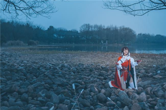 《Vsinger》乐正绫 残月雪cosplay