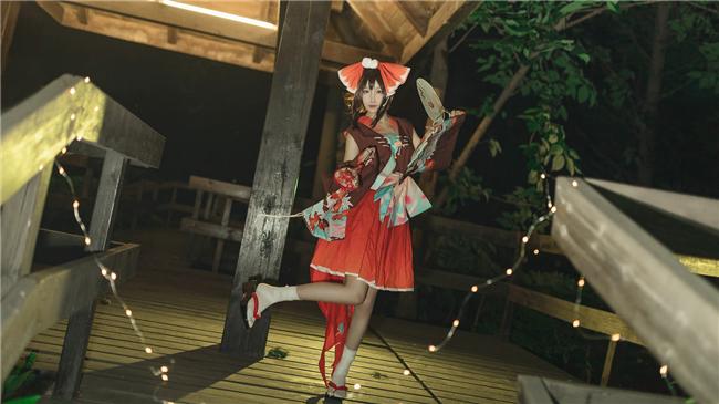 《东方project》灵梦x魔理沙cosplay,cosplay图片,二次元图片