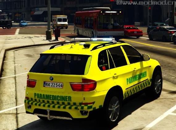 侠盗猎车手5MOD [ELS] Danish Paramediciner Skin for BMW X5