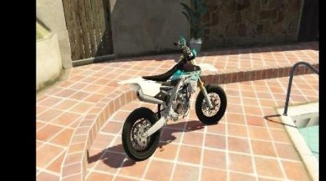 侠盗猎车手5MOD yzfsm white and blue livery 2018