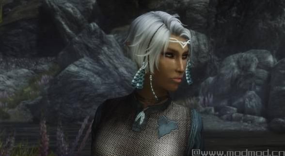 上古卷轴5：天际MOD Grace Darklings Ranger Armor 带兜帽的游侠套装