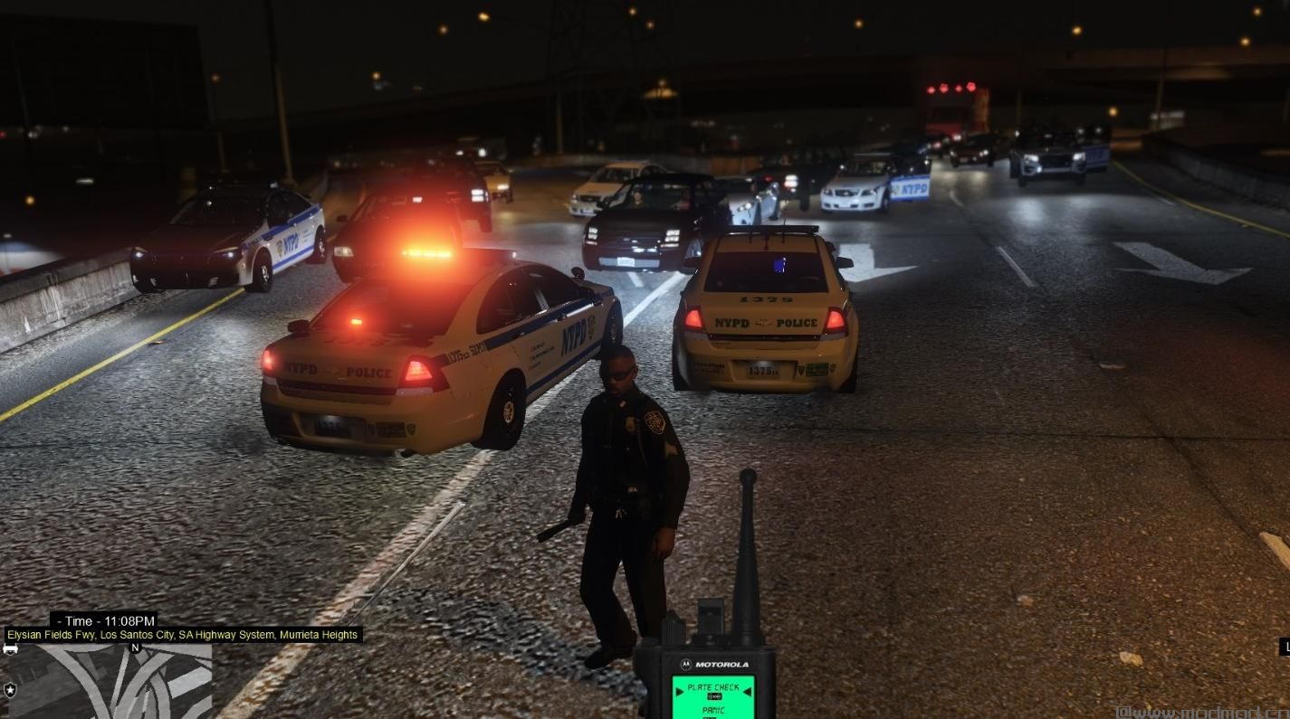 侠盗猎车手5「GTA5」Mod: Brighter Display for 5 button Policesmartradio