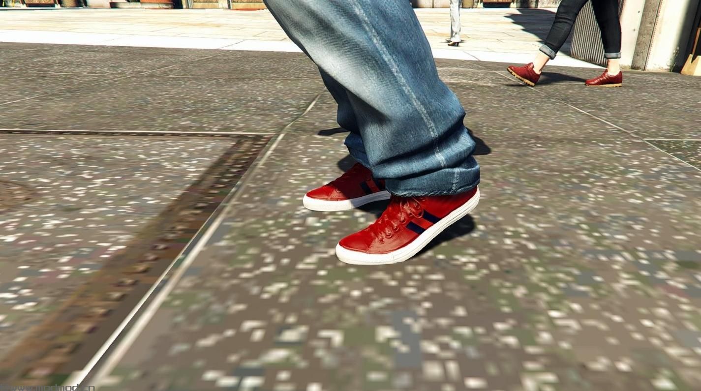 侠盗猎车手5「GTA5」Mod: Gucci Ace运动鞋包！