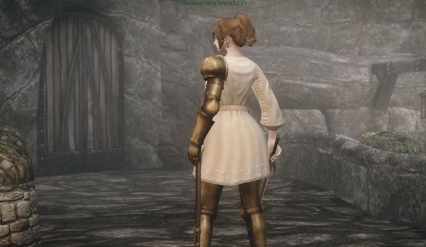 上古卷轴5：天际MOD 风之谷：白色女巫套装 -Torumekian White Witch Outfi