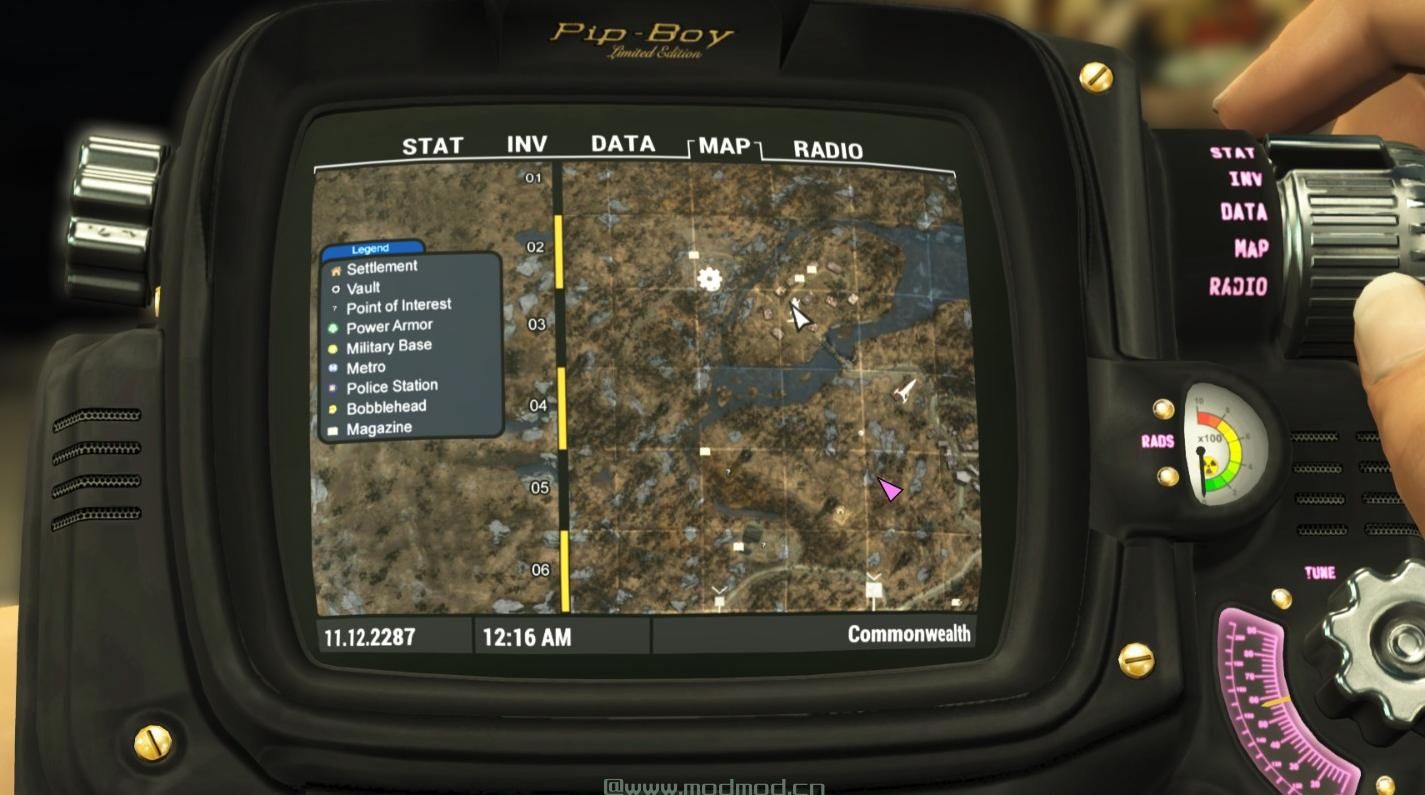 卫星彩色世界地图组合