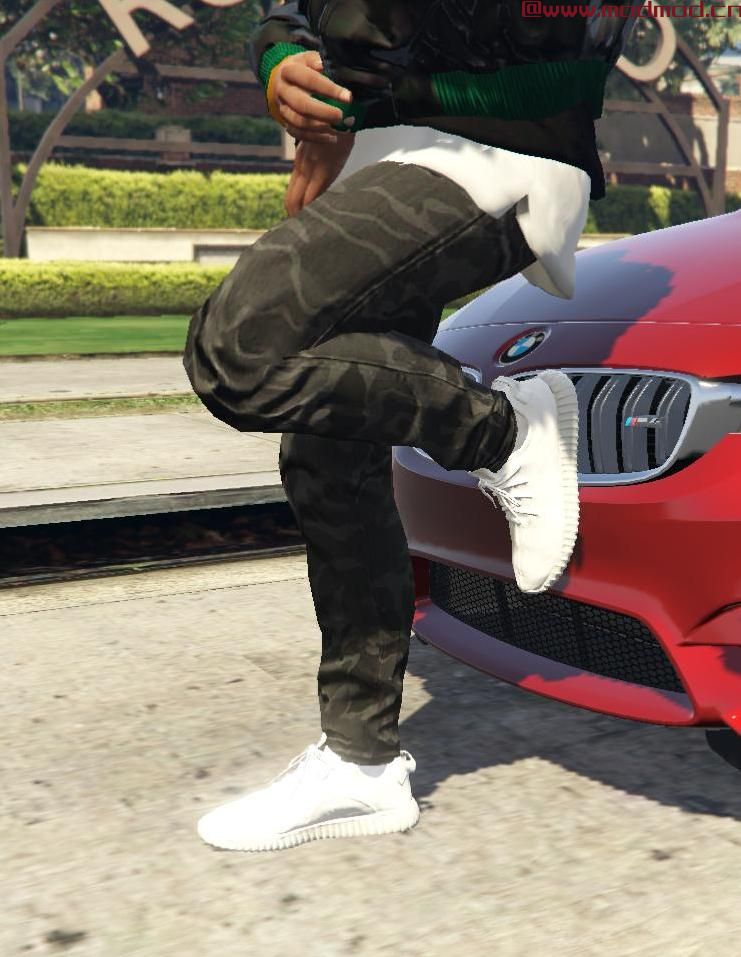 侠盗猎车手5「GTA5」Mod: Triple White Yeezy 350 Boost V2纹理