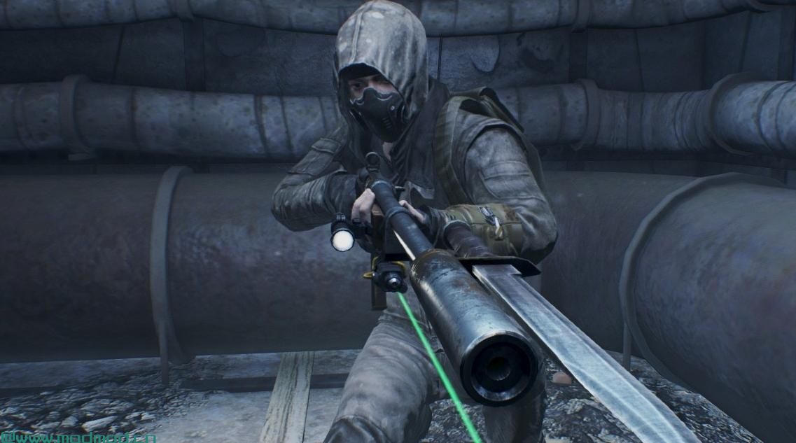 战术武器Mods  - 枪支手电筒 - 激光瞄准具 - 和更强的刺刀