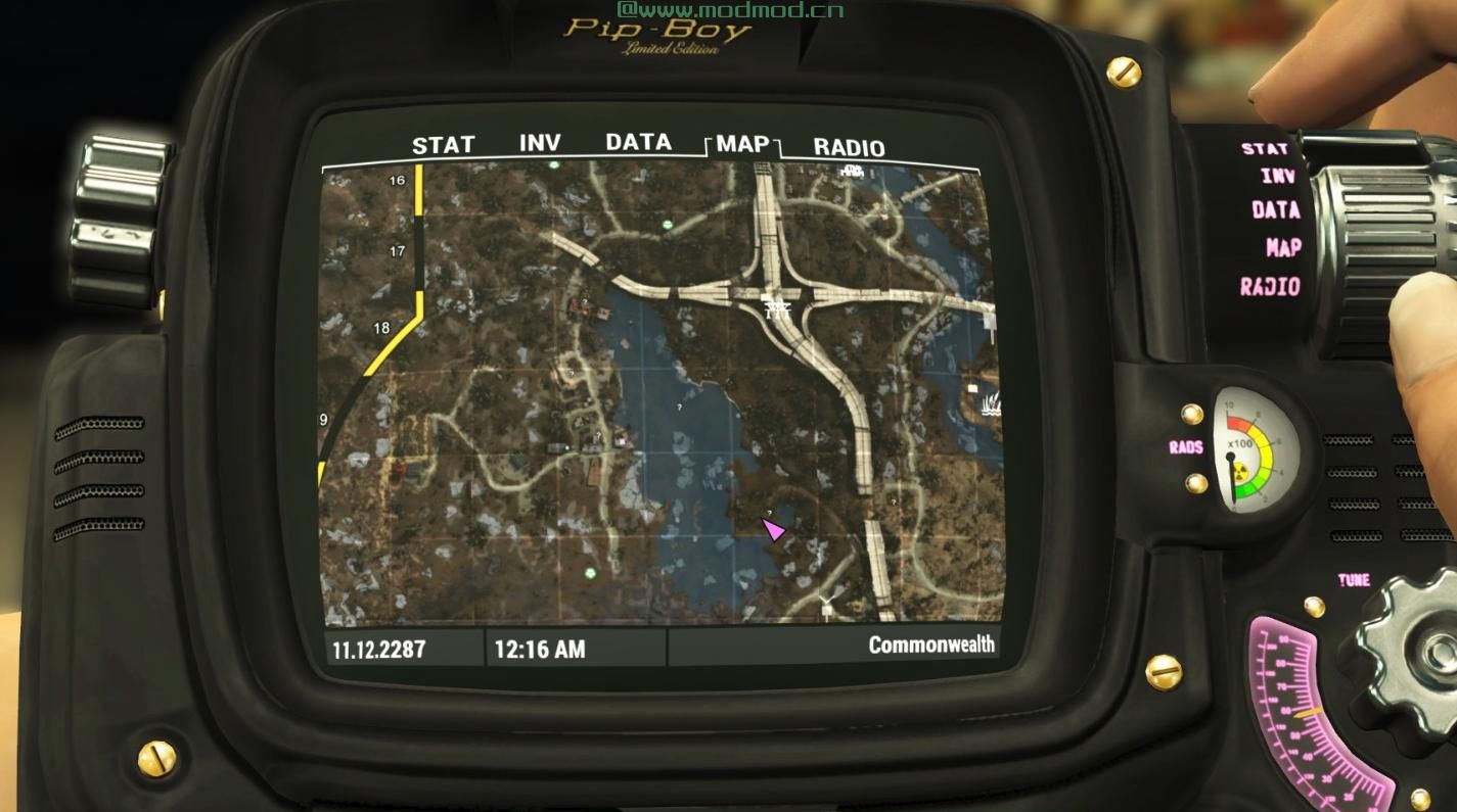 卫星彩色世界地图组合