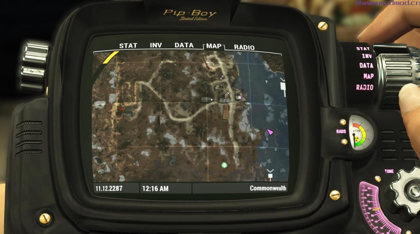 卫星彩色世界地图组合