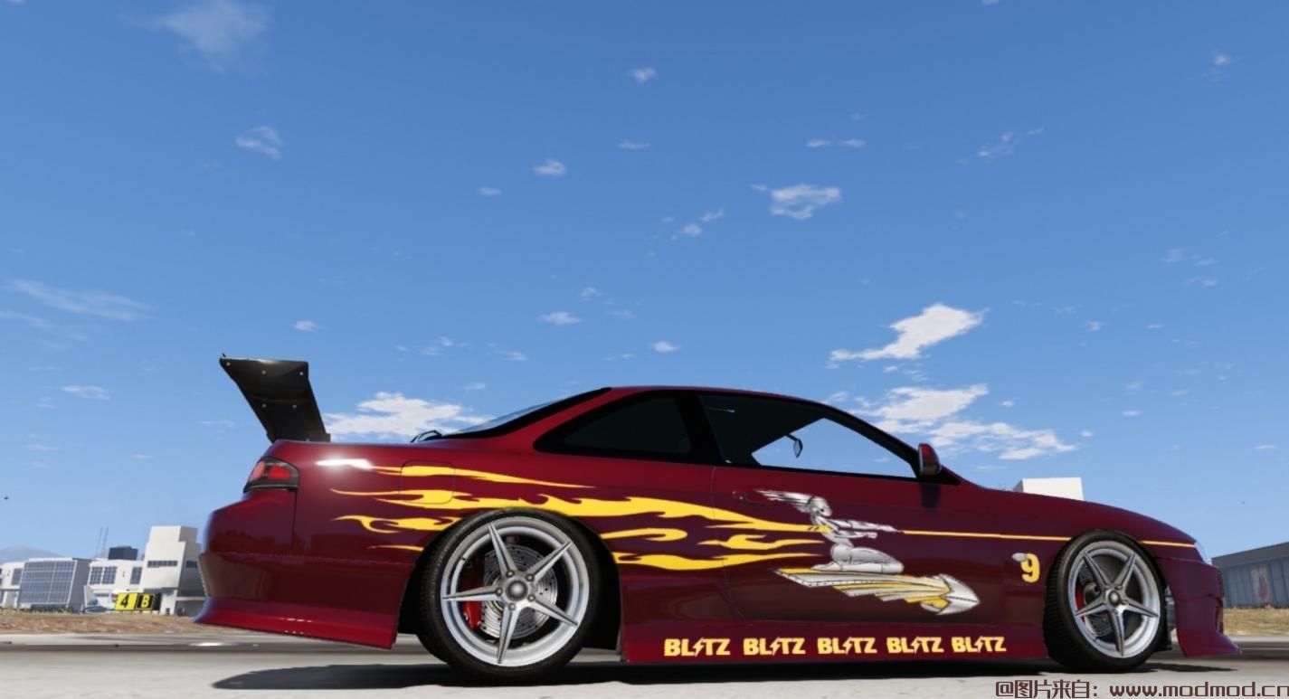 GTA5 MOD：日产战神GTR