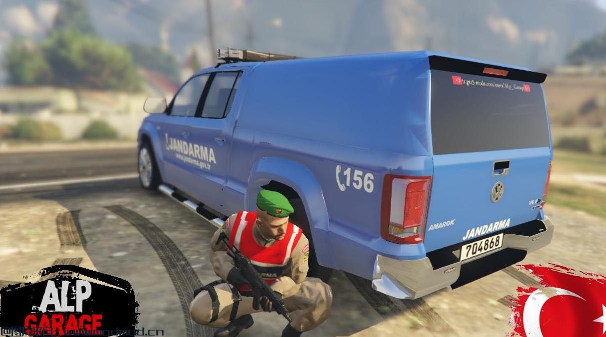 GTA5 MOD：蓝色大众途观