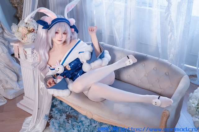 桜井宁宁cosplay碧蓝航线拉菲兔改30P套图免费下载